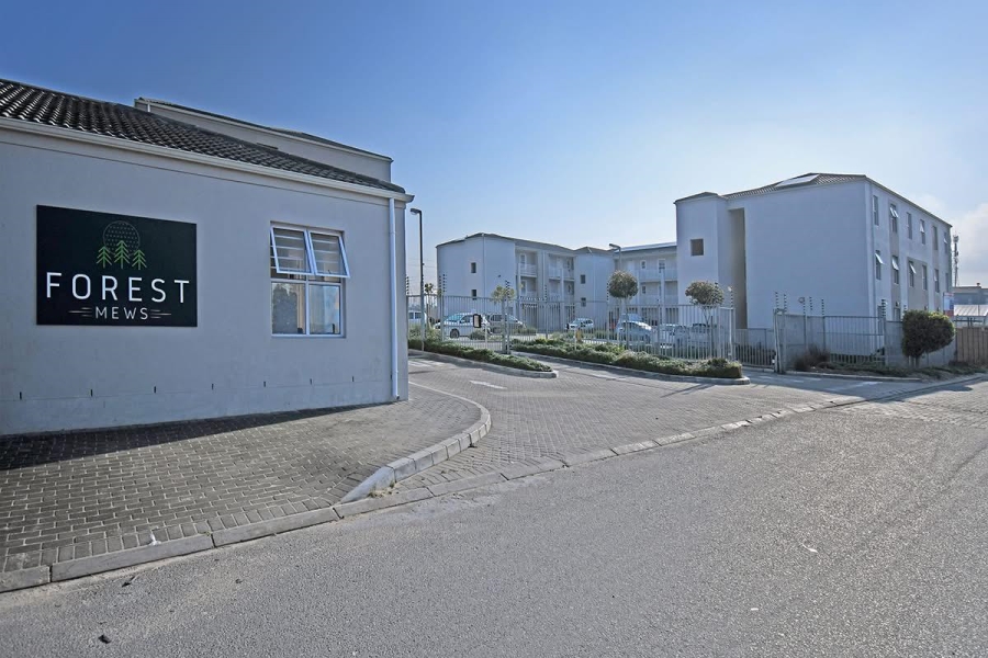 2 Bedroom Property for Sale in Heather Park Western Cape